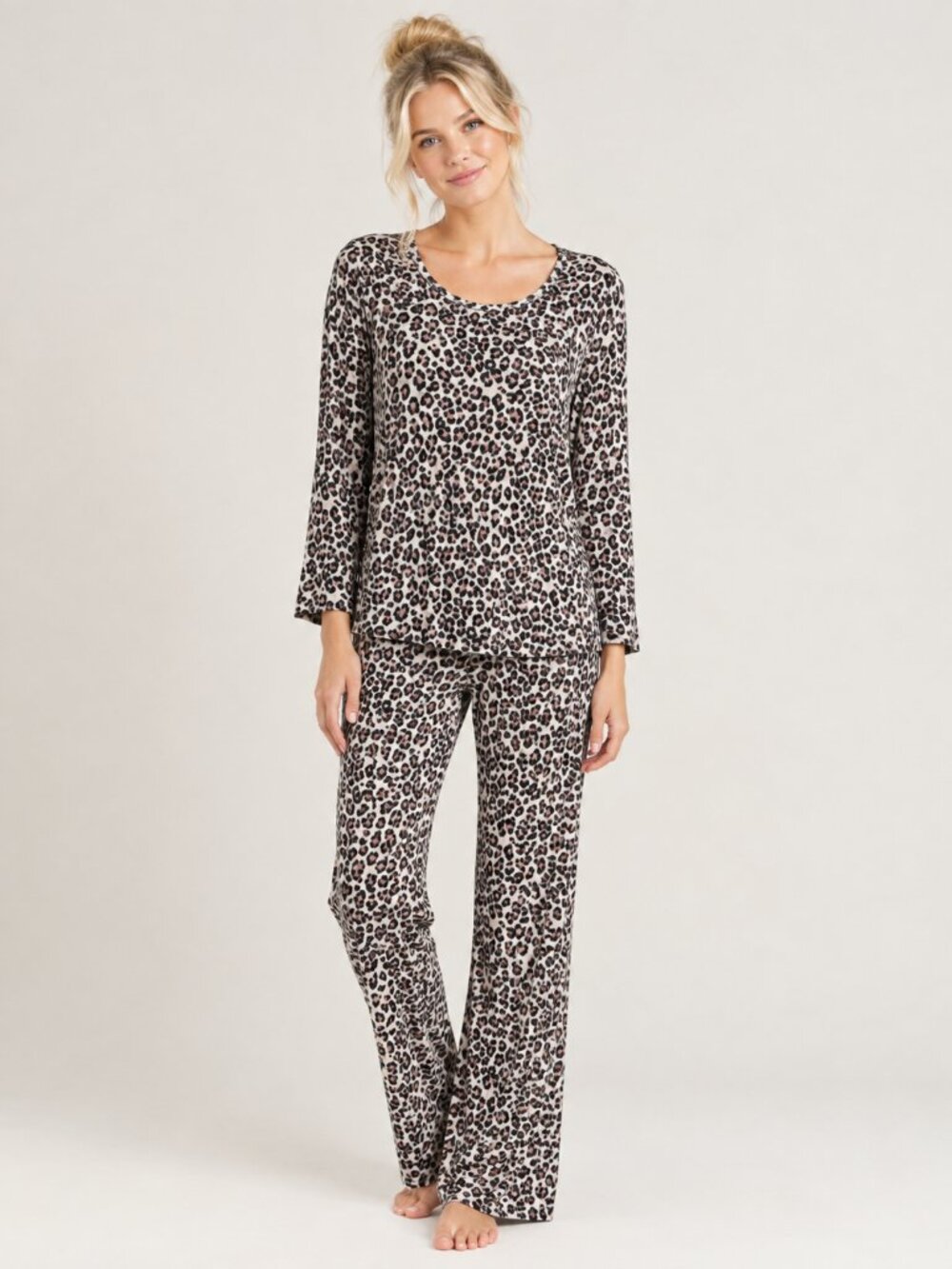 2/$30 TAHARI Leopard Print Two-Piece Pajama Top Bottom Set Small #A4546